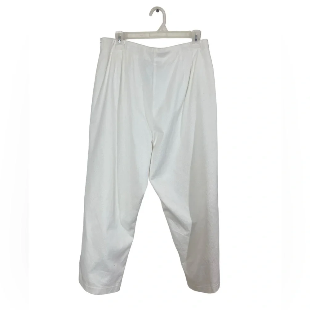 Bob Mackie women’s Wearable Art textures white golf pants. Size large - Picture 6 of 9